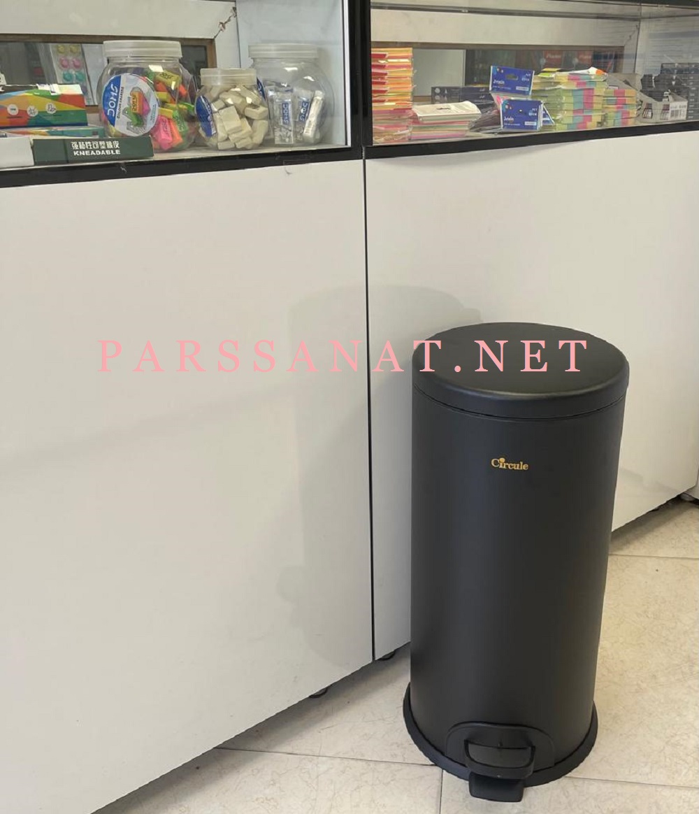سطل تمام مشکی پدالدار